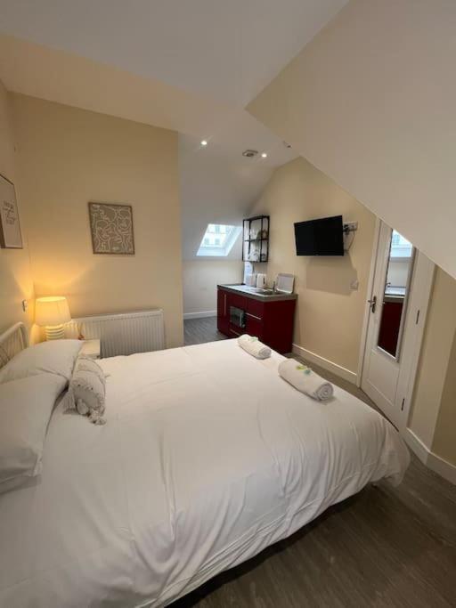 6 Studio Flat, 50M To Airbus Bristol Exterior foto